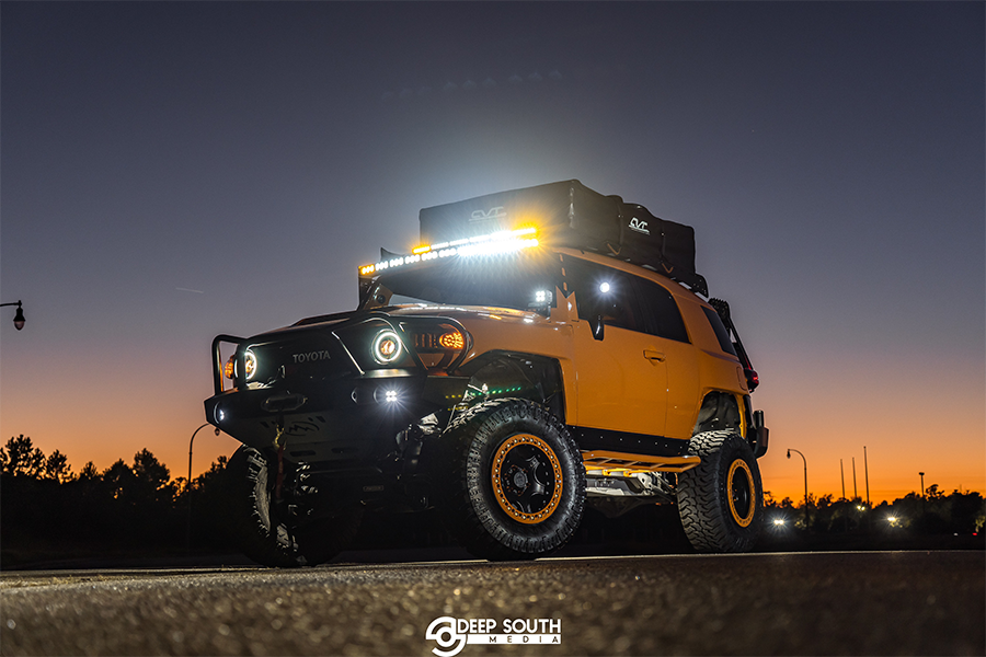 【未開封品】FJ cruiser トランスフォーマー Takara Tomy Transformers FJ Cruiser Optimus Prime Action